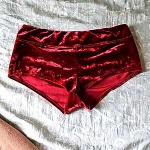 Red velvet hot shorts